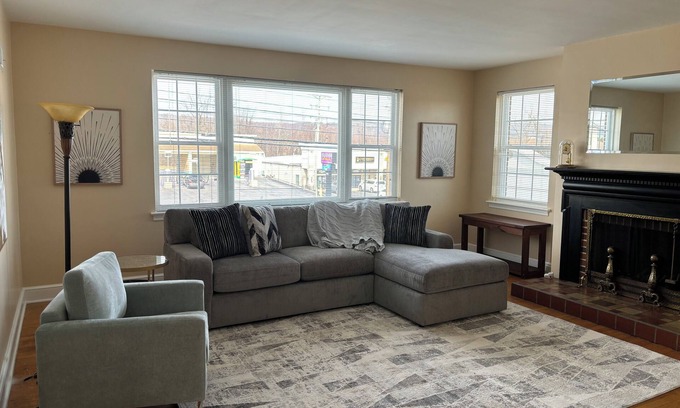 Stonybrook-Wilshire Apartamento | Charming 2-bedroom apartment with WiFi and AC in fabulous York
