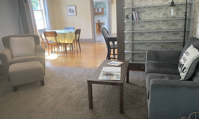 Auburn Apartamento | Charming 2 bedroom apt in quiet neighborhood