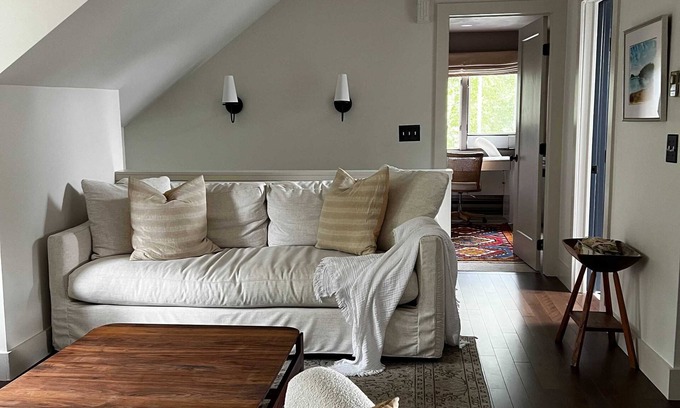 Back Cove Apartamento | Charming 2-Bedroom Back Cove Retreat