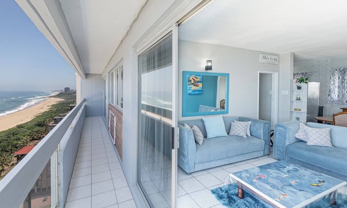 Kingsborough Apartamento | Charming 2-bedroom beachfront apartment with WiFi in Amanzimtoti