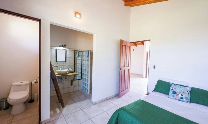 Nicoya Casa | Charming 2-bedroom bungalow in peaceful Guanacaste with AC and Swimming pool.