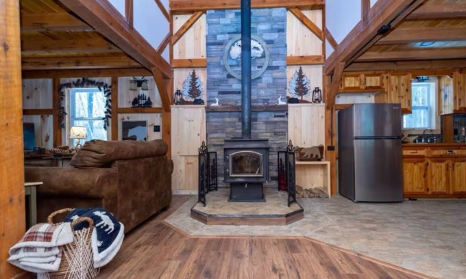 Athol Cabina | Charming 2-bedroom cabin in the Adirondacks