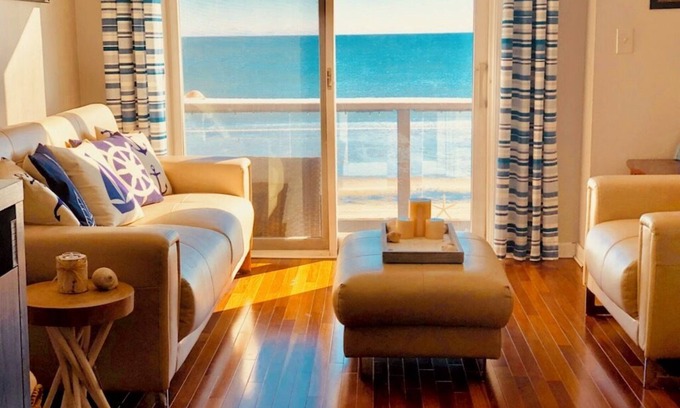 Old Orchard Beach Condominio | Charming 2-bedroom condo with WiFi and AC in awesome Old Orchard Beach