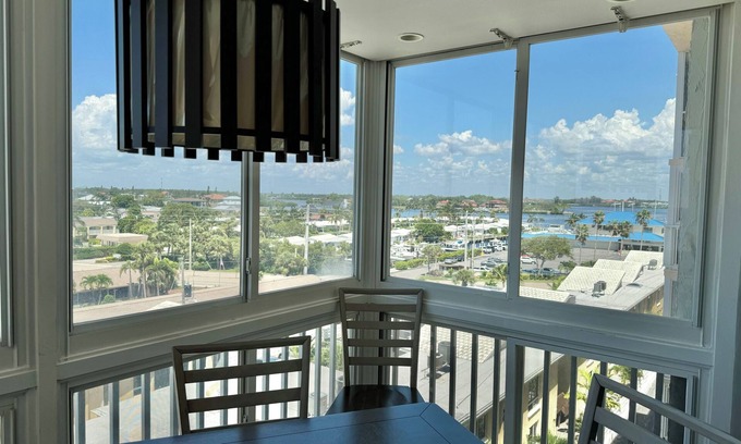 Venice Condominio | Charming 2-bedroom condo with direct beach access and pool in wonderful Venice