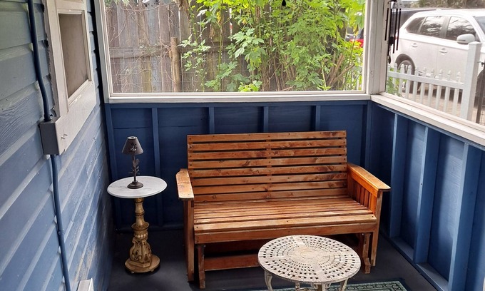 Micanopy Cabaña | Charming 2-bedroom cottage in nice Orange Lake with AC, WiFi