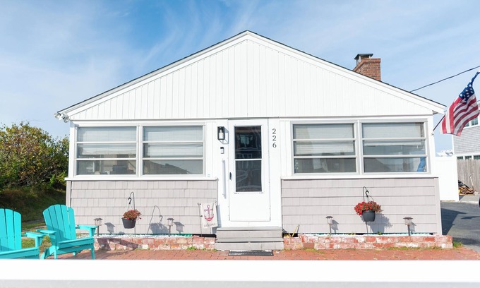 Seabrook Cabaña | Charming 2-bedroom cottage at fabulous Seabrook Beach with breathtaking sunsets!