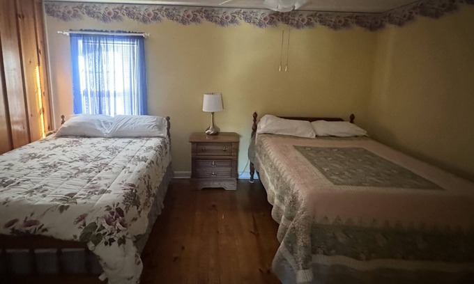 Oakdale Cabaña | Charming 2-bedroom cottage in Oakdale with WiFi, AC