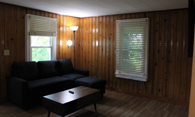 Kingsport Casa | Charming 2-bedroom house in wonderful Kingsport with AC
