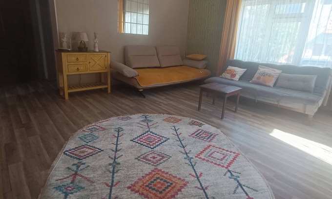 Marmaris City Center Casa | Charming 2-bedroom house with WiFi and AC in awesome Marmaris