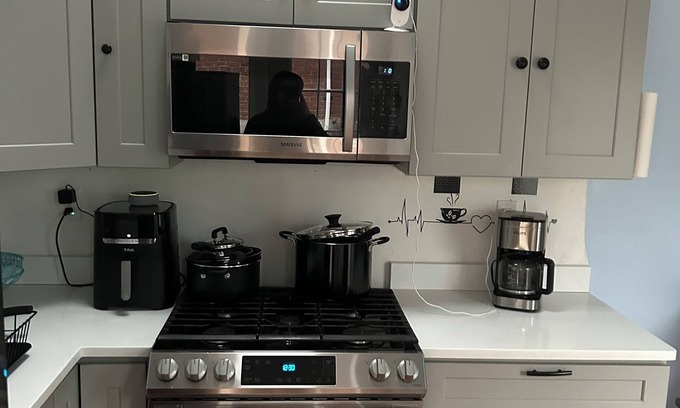 Canarsie Casa | Charming 2-bedroom house with WiFi and AC in wonderful Brooklyn