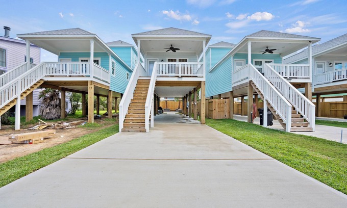 Dickinson Casa | Charming 2-bedroom house with WiFi, AC in marvelous San Leon