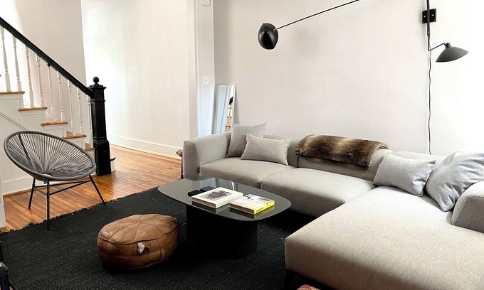 NoMa Casa | Charming 2-bedroom rowhouse with private patio in central Washington, DC
