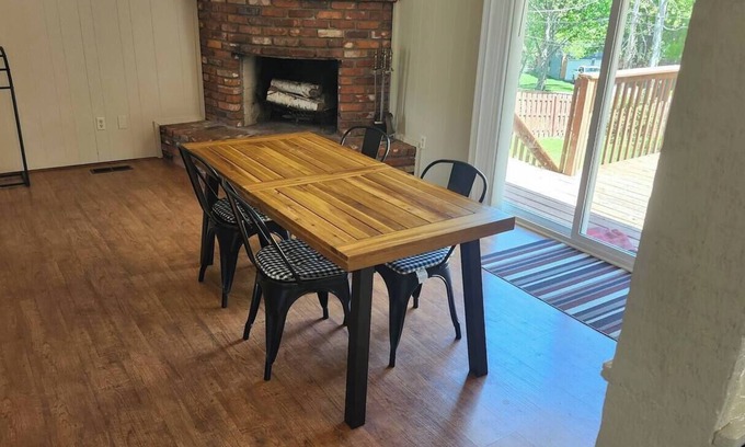 Lenexa Casa | Charming 2-bedroom Restful rooms in Lenexa KS