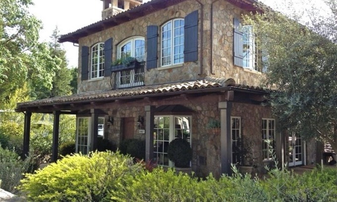 Yountville Casa | Charming 2-Bedroom Stone House in Downtown Yountville!
