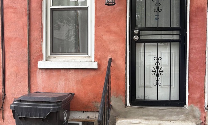 Wilmington Casa | Charming 2-bedroom townhome with WiFi and AC in Wilmington close to riverfront.
