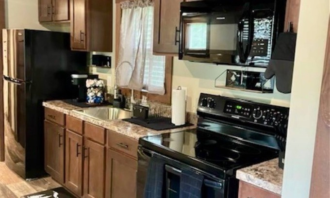 Buchanan Casa | Charming 2-bedroom tiny home in Buchanan, TN