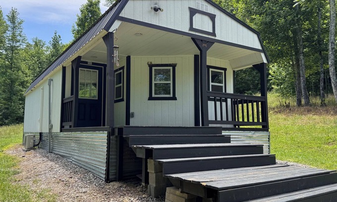 Prospect Cabina | Charming 2-bedroom tiny house secluded in the country