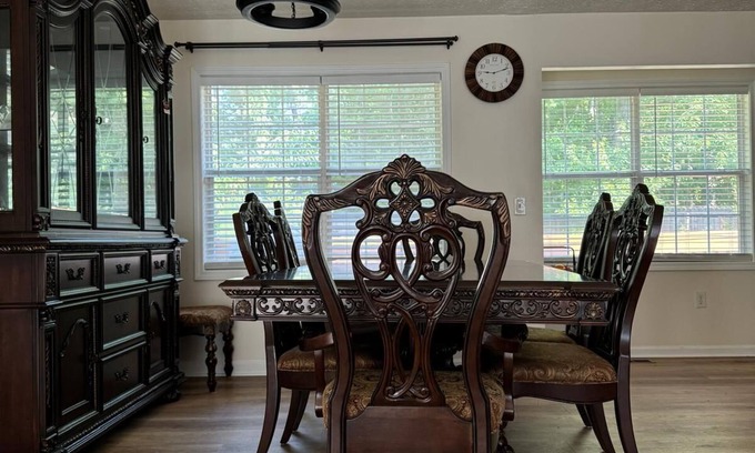 Douglasville Casa | Charming 2-bedroom house in lovely Douglasville with AC, WiFi