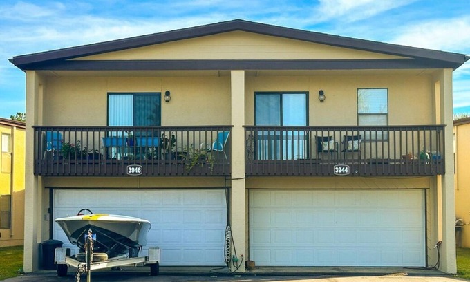 Gulf Shores Condominio | Charming 2-bedroom condo in Gulf Shores with Bay view.