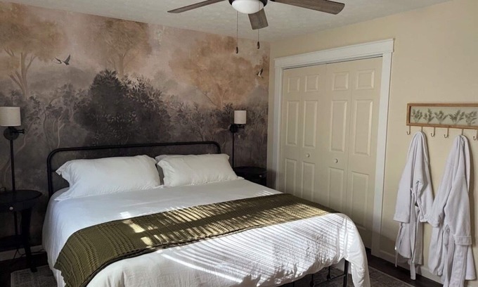 Mount Gilead Casa | Charming 2-bedroom house in Mount Gilead with Hot Tub and Fire Pit