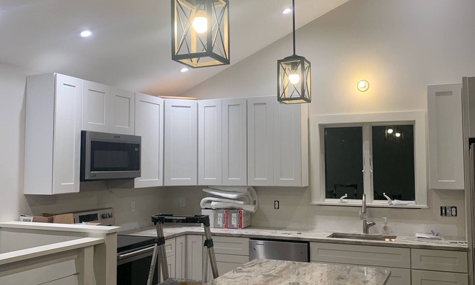 Mount Holly Casa | Charming 2-bedroom house with WiFi, AC in serene Mount Holly