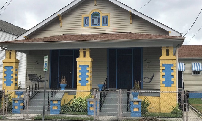 McDonough Casa | Charming 2-bedroom house with AC, and Wi-Fi in vibrant Algiers Point.