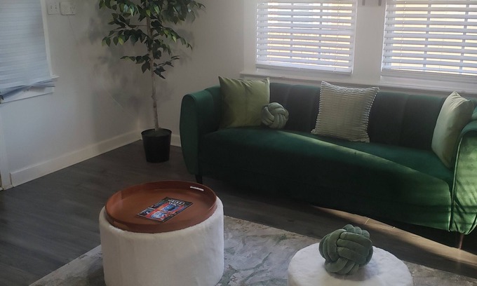 Fischer Casa | Charming 2-bedroom house in lively New Orleans with AC, WiFi