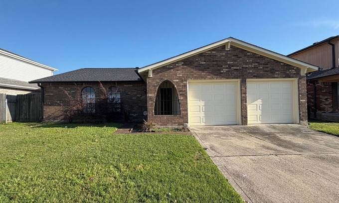 Little Woods Casa | Charming 2-bedroom house in New Orleans with WiFi and AC
