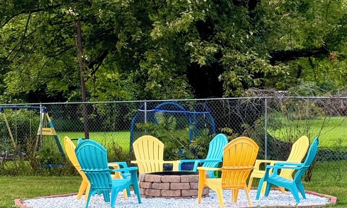 Seneca Falls Apartamento | Charming 2-bedroom apartment with WiFi, AC in fabulous Seneca Falls