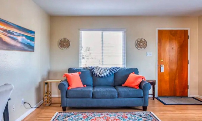 Walnut Creek Casa | Charming 2-bedroom house in Downtown Walnut Creek with WiFi and AC