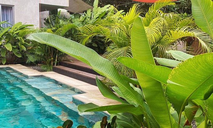 Jacó Villa | Charming 2-bedroom villa in wonderful Punta Leona with rooftop & patio. Pool