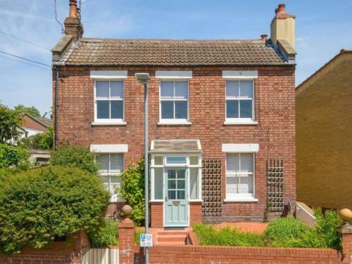 Southville Casa | Charming 2 double bed cottage style house