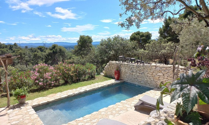 Cavaillon Casa | Charming 2-person gite with pool between Luberon and Alpilles