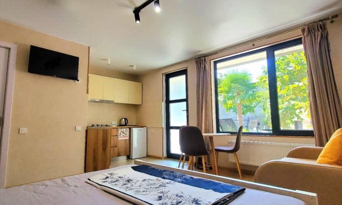 Mtskheta Cabaña | Charming 2 separate cottages with beautiful garden WiFi and AC in Mtskheta centr