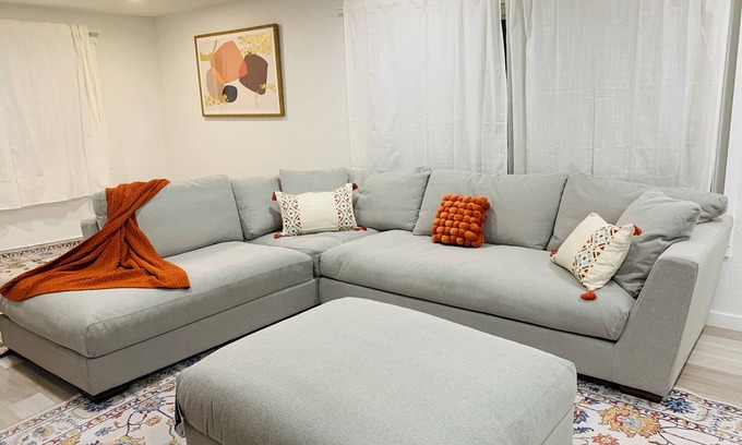 Central District Casa | Charming 2Bd& 2 B, with 3 Queens beds in brilliant Seattle
