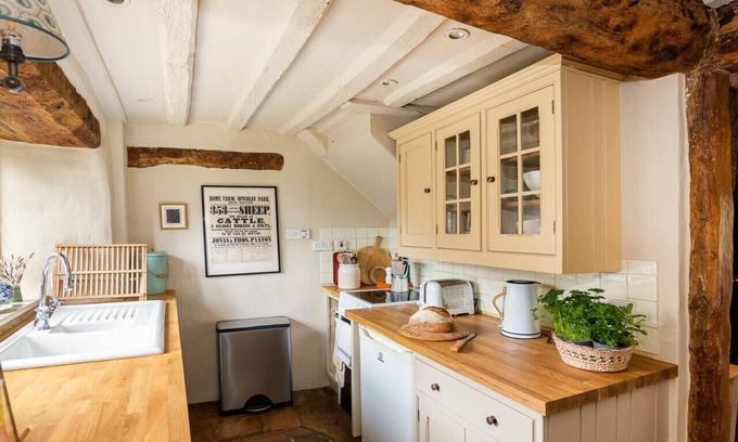 Kingham Casa | Charming 2BD Cottage in the Heart of Kingham