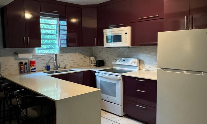 Palmas Apartamento | Charming 2Bedroom House-5 Beds-Sleep 10- UNIT 1
