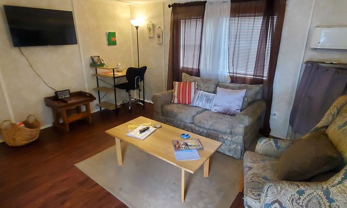 West Monroe Casa | Charming 2br/1ba in the heart of town