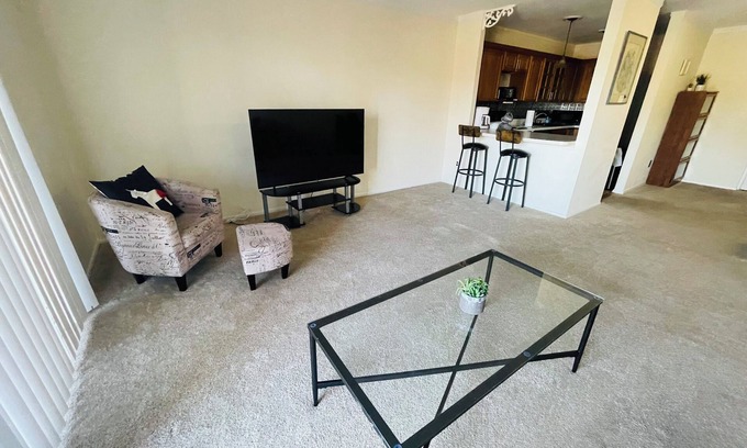 Elkins Park Apartamento | Charming 2BR 2B in Elkins Park