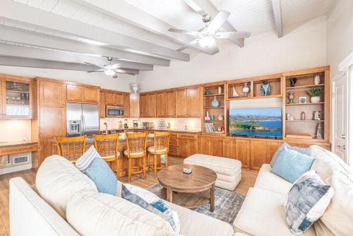 Balboa Peninsula Casa | Charming 2Br Condo W Ac Steps To Beach & Balboa Pier By Beachview Rentals