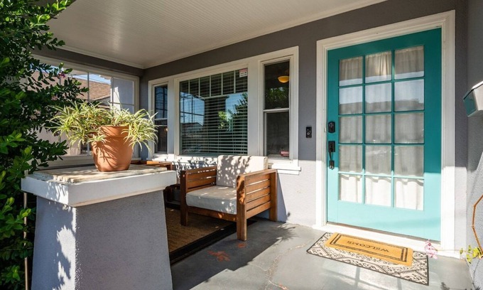 Salinas Casa | Charming 2BR Cottage Fully Equipped near MRY