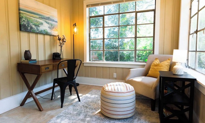 Montgomery Cabaña | Charming 2BR Pet-Friendly Cottage | Near Capitol