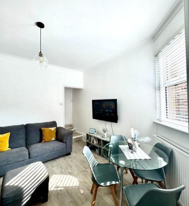 Bexhill-on-Sea Apartamento | Charming 2BR Victorian Flat in Bexhill-on-Sea