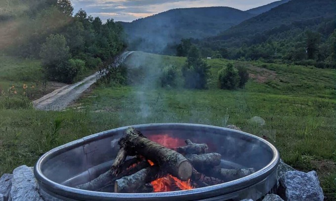Hendersonville Casa | Charming 2BR w/ Firepit + Mountain Views