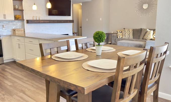 Northeast Carrollton Casa | Charming 3/2 - Extended stay discounts