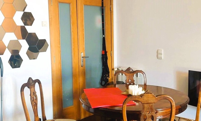 Gulpilhares Apartamento | Charming 3-bedroom apartment in delightful Miramar, with shared pool
