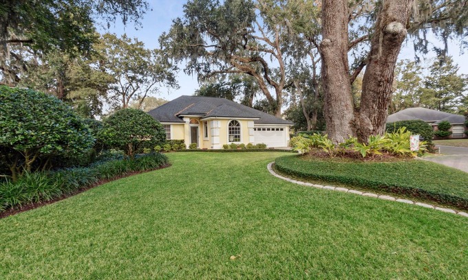 Amelia City Casa | Charming 3-Bedroom Home in Fernandina Beach - Perfect for Family Getaways!
