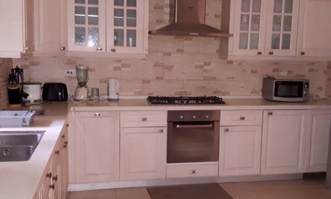 Greenhill Apartamento | Charming 3-bed Apartment Airport Residential Accra
