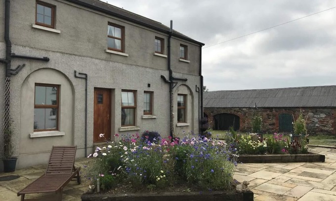 Mazetown Cabaña | Charming 3-Bed Cottage Moira - Hillsborough