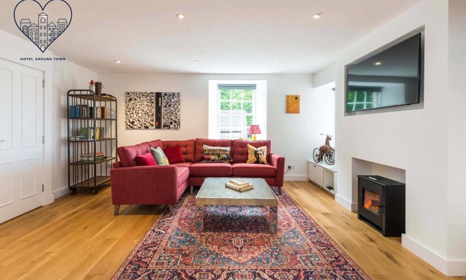 Gifford Casa | Charming 3 Bed Village Green Cottage East Lothian